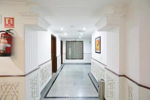 Hotel Windsor Castle,In Gurugram (Dlf City),3 star
