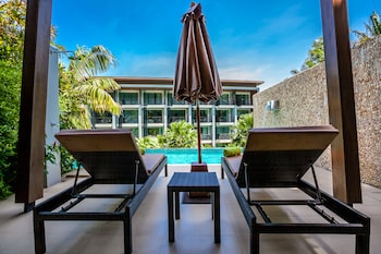 hula hula resort ao nang