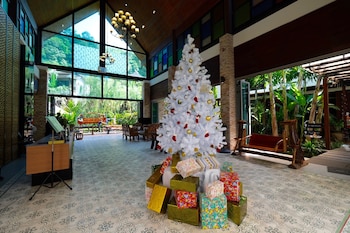 hula hula resort ao nang