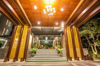 hula hula resort ao nang