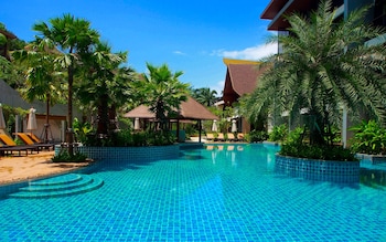 hula hula resort ao nang