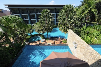 hula hula resort ao nang