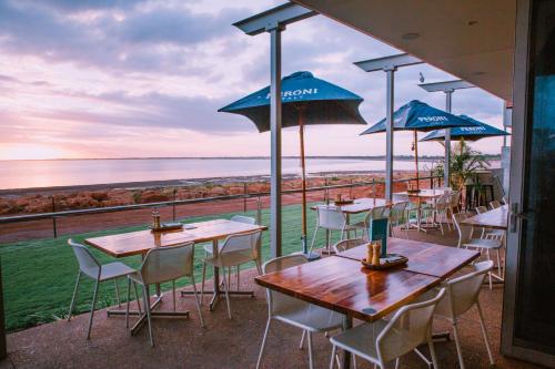 onslow beach resort