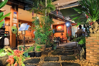 all in 1 guesthouse chiang mai