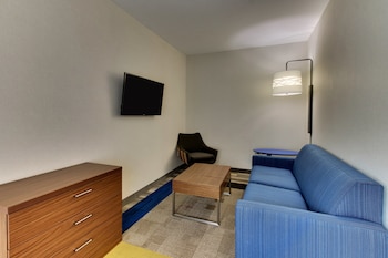 holiday inn express and suites ithaca by ihg