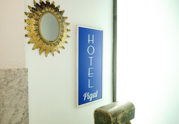 hotel pigal
