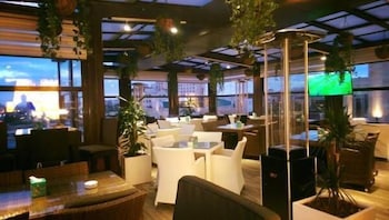 thousand nights hotel amman
