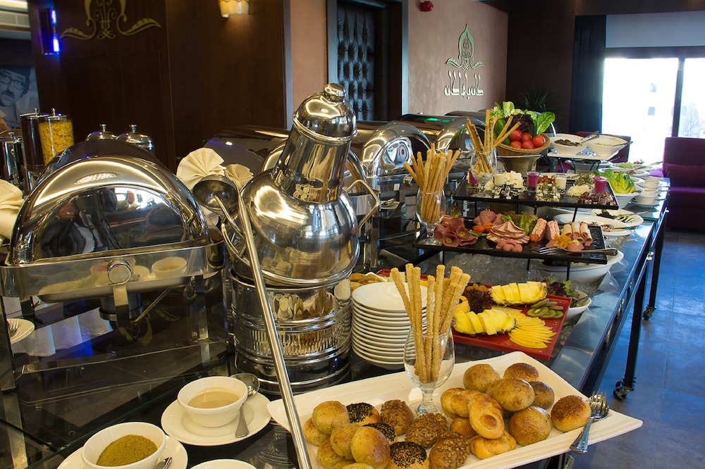 thousand nights hotel amman