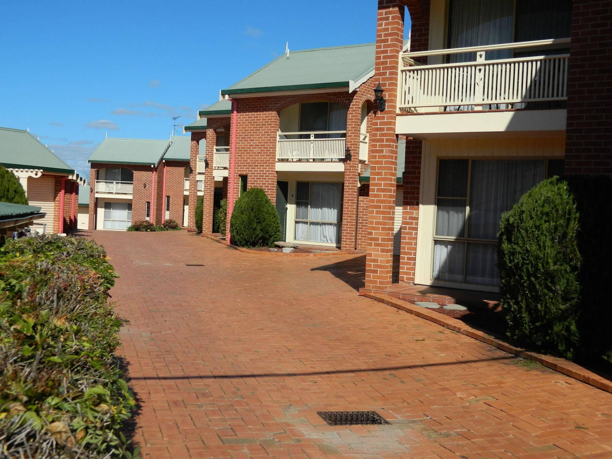 The Roseville Apartments,North Tamworth>>New South Wales,4 star