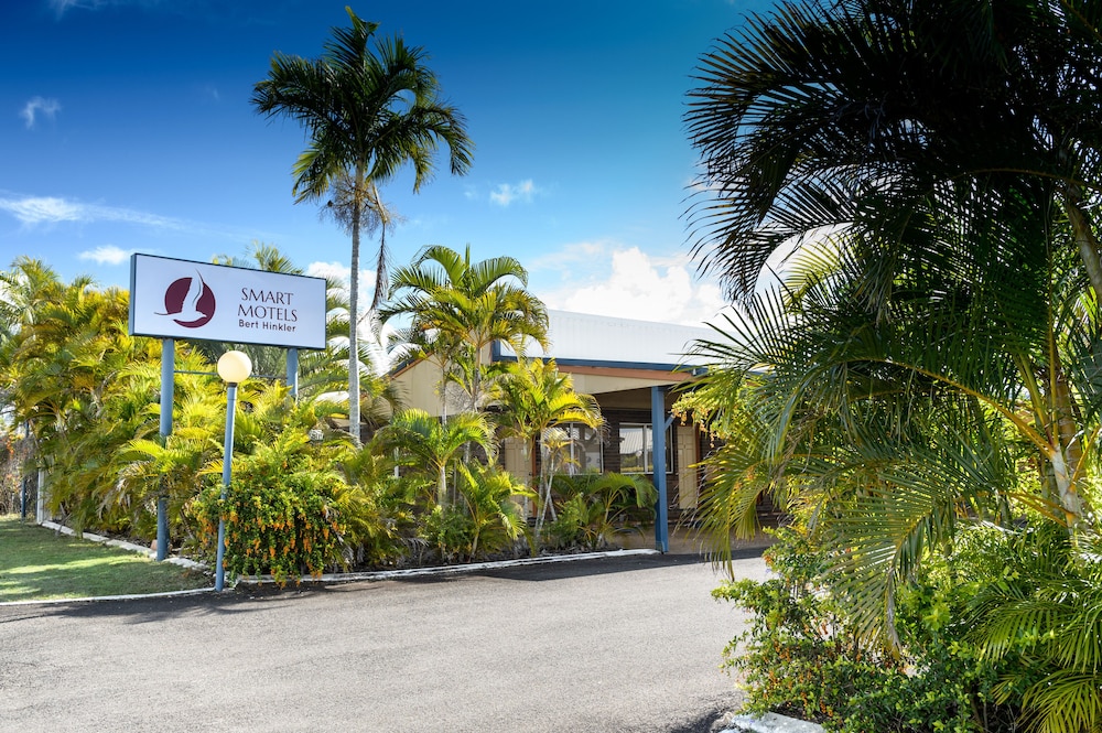 smart motel bert hinkler