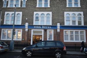 York Hotel,In Ilford (Redbridge),2 star