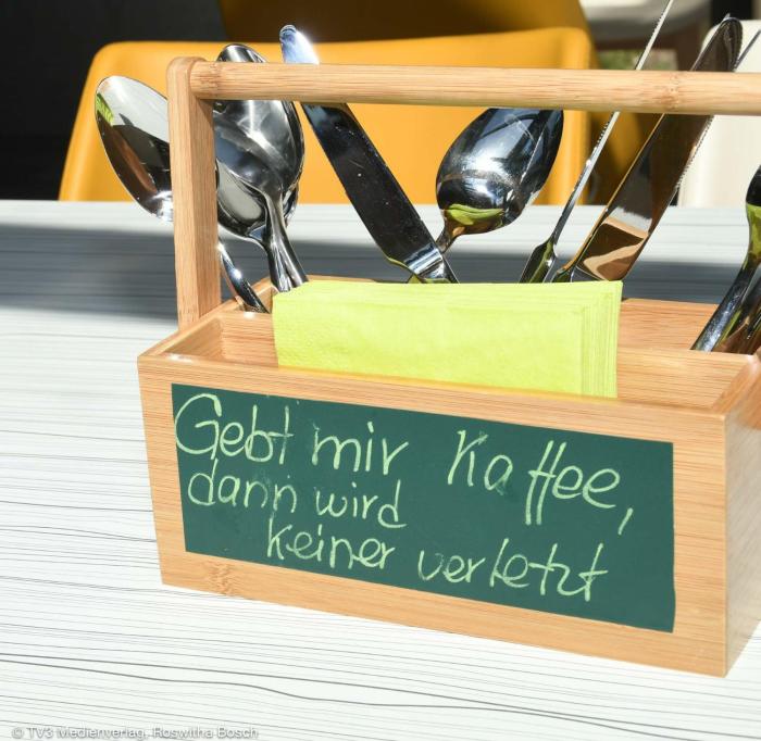 hostel art and style