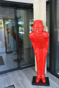 hostel art and style