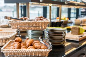 hostel art and style