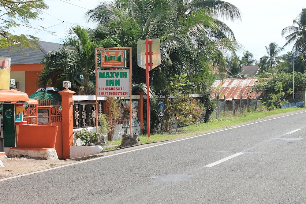 maxvir inn beach resort