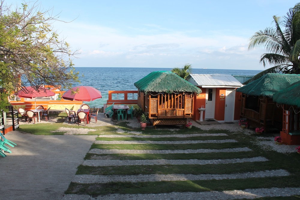 maxvir inn beach resort