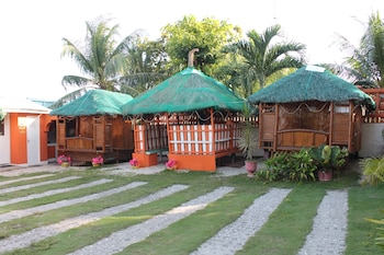 maxvir inn beach resort