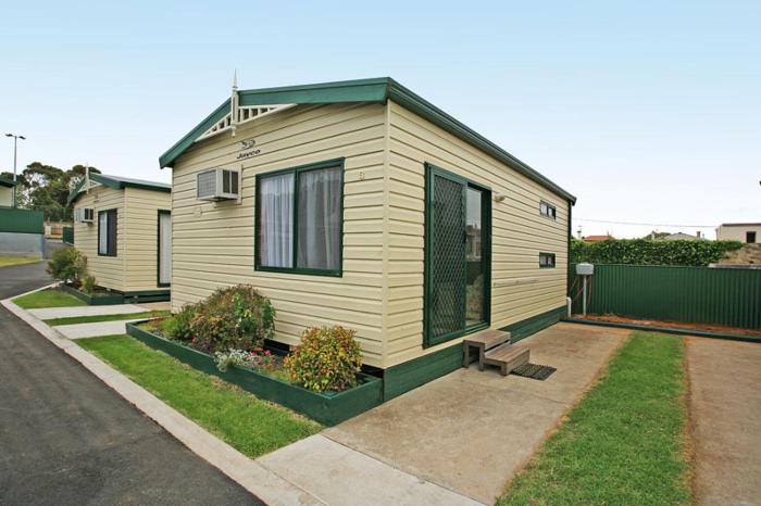 warrnambool holiday village