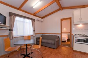 warrnambool holiday village