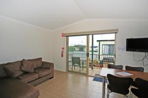 warrnambool holiday village