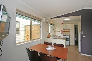 warrnambool holiday village