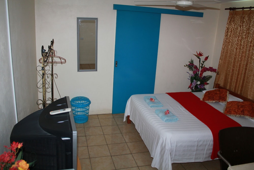 pacific paradise motel