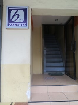 iloilo budget inn valeria