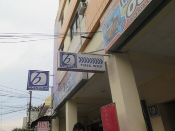 iloilo budget inn valeria