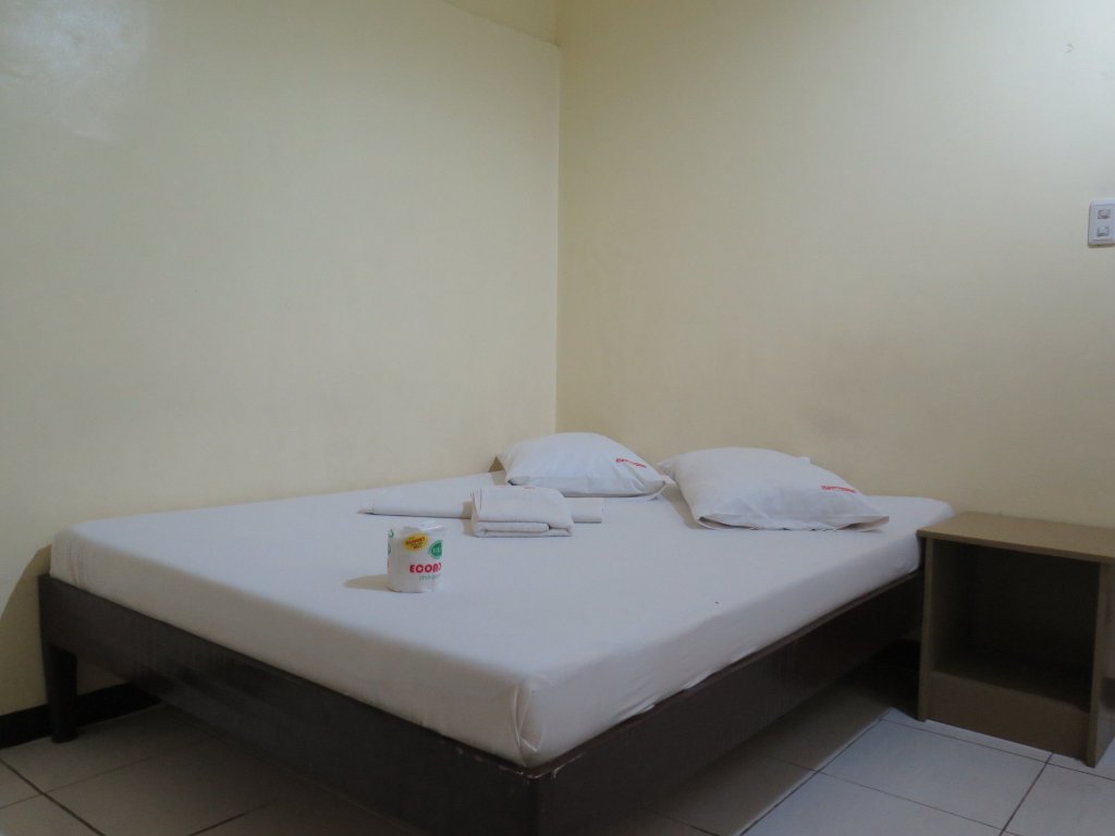 iloilo budget inn valeria
