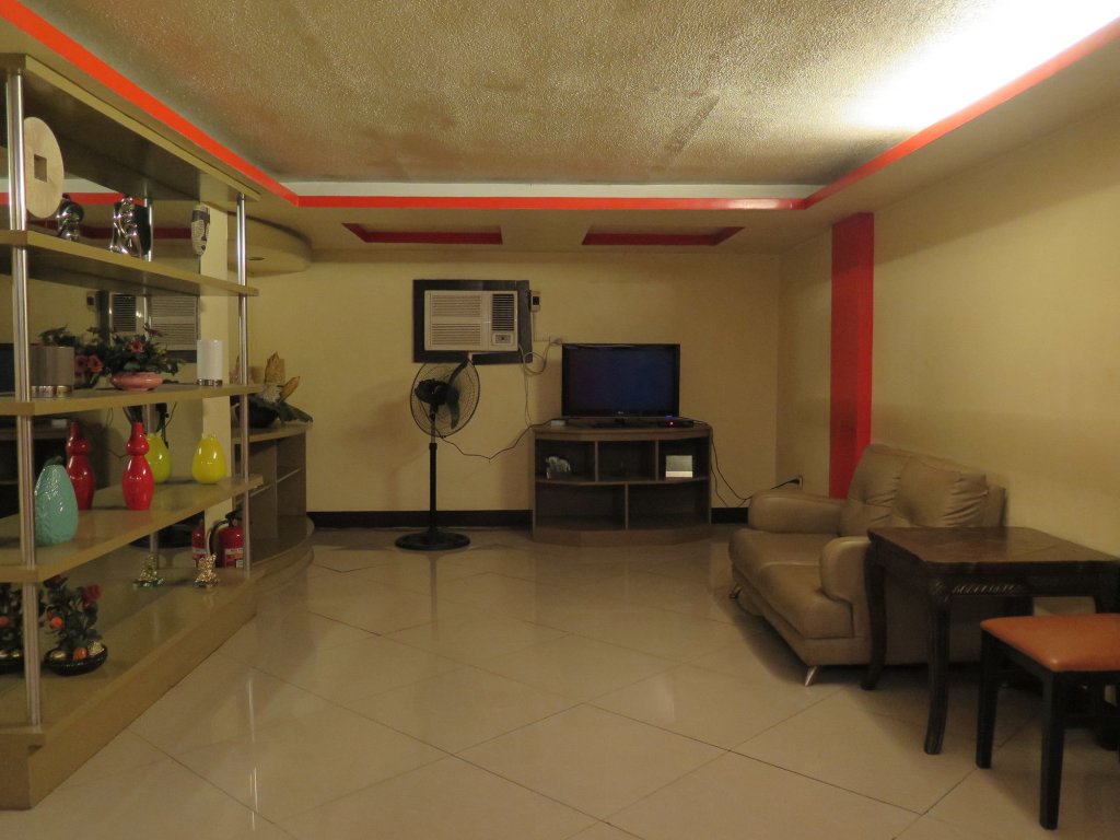 iloilo budget inn valeria