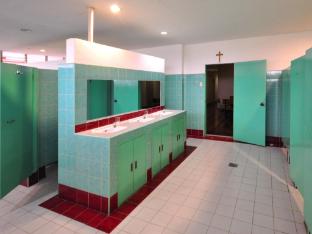 marbella leisure hostel