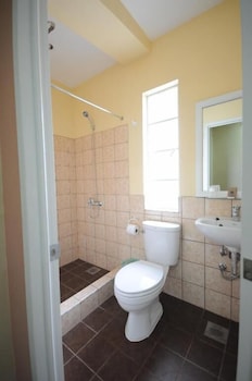 marbella leisure hostel