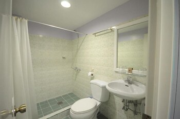 marbella leisure hostel