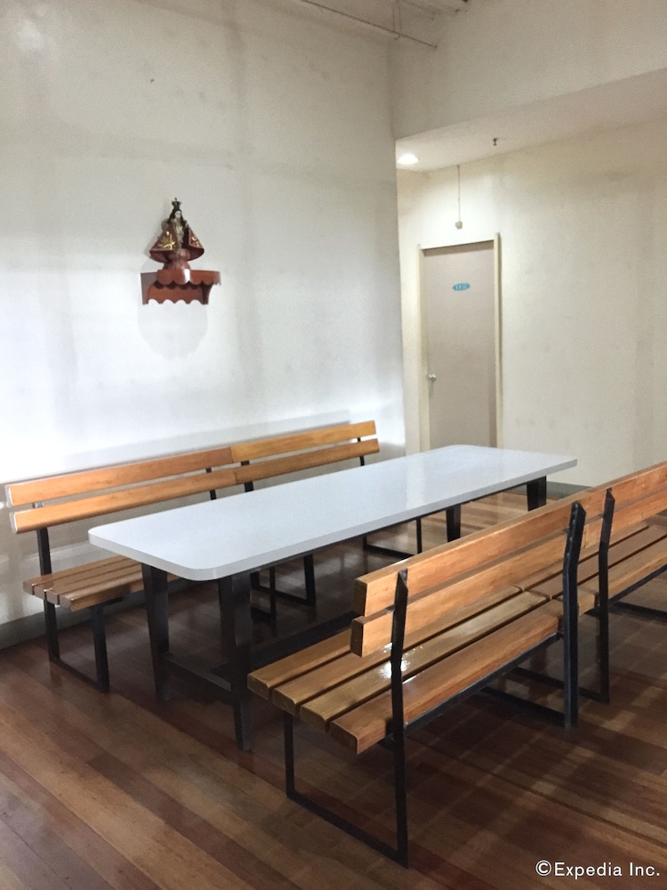 marbella leisure hostel