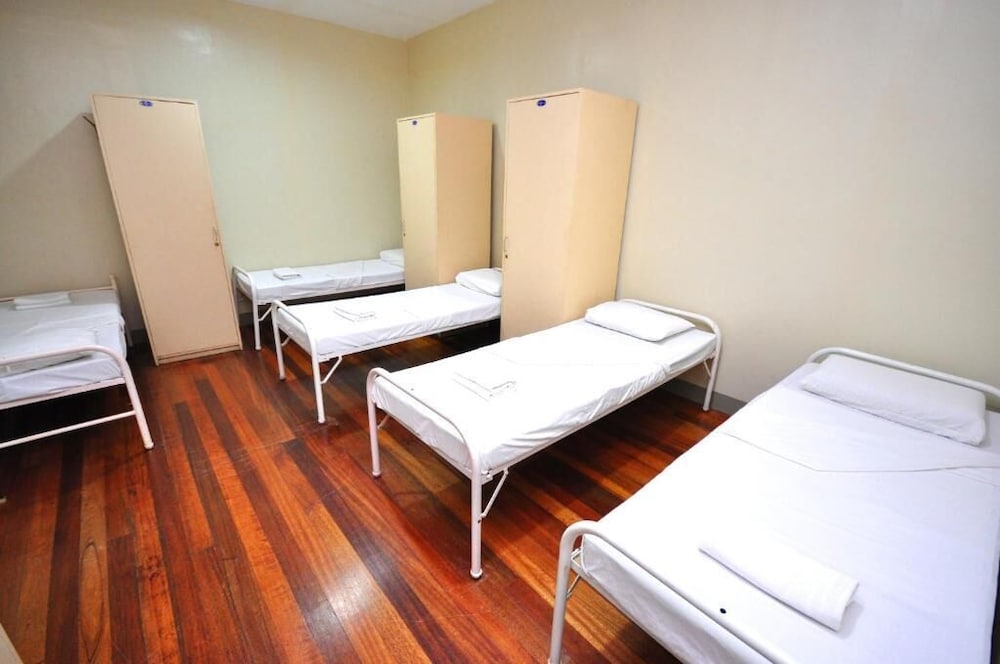 marbella leisure hostel