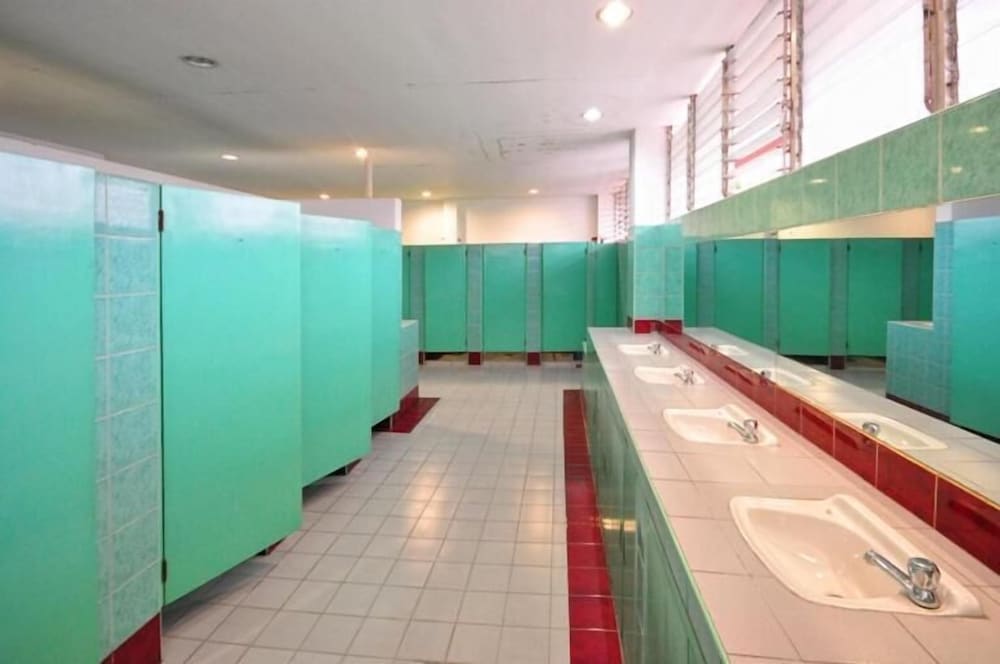marbella leisure hostel