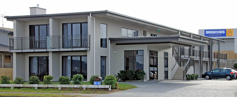 acacia lake view motel