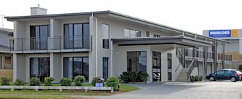 acacia lake view motel