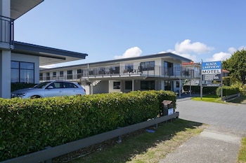 acacia lake view motel