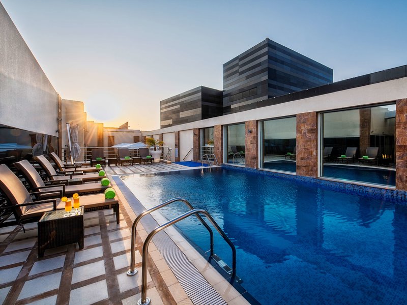 golden tulip doha luxury city hotel
