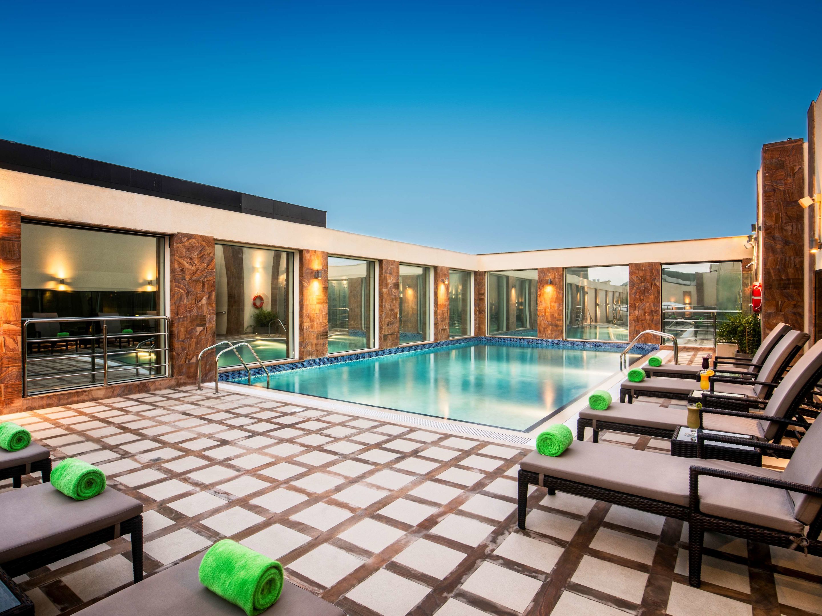 golden tulip doha luxury city hotel