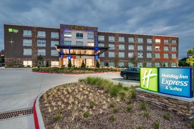 holiday inn express and suites dallas north addison