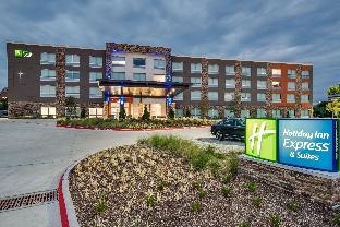 holiday inn express and suites dallas north addison