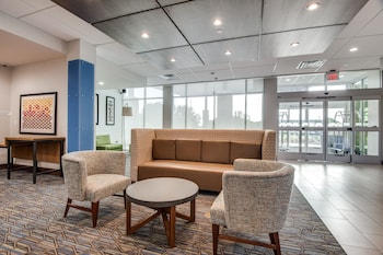 holiday inn express and suites dallas north addison