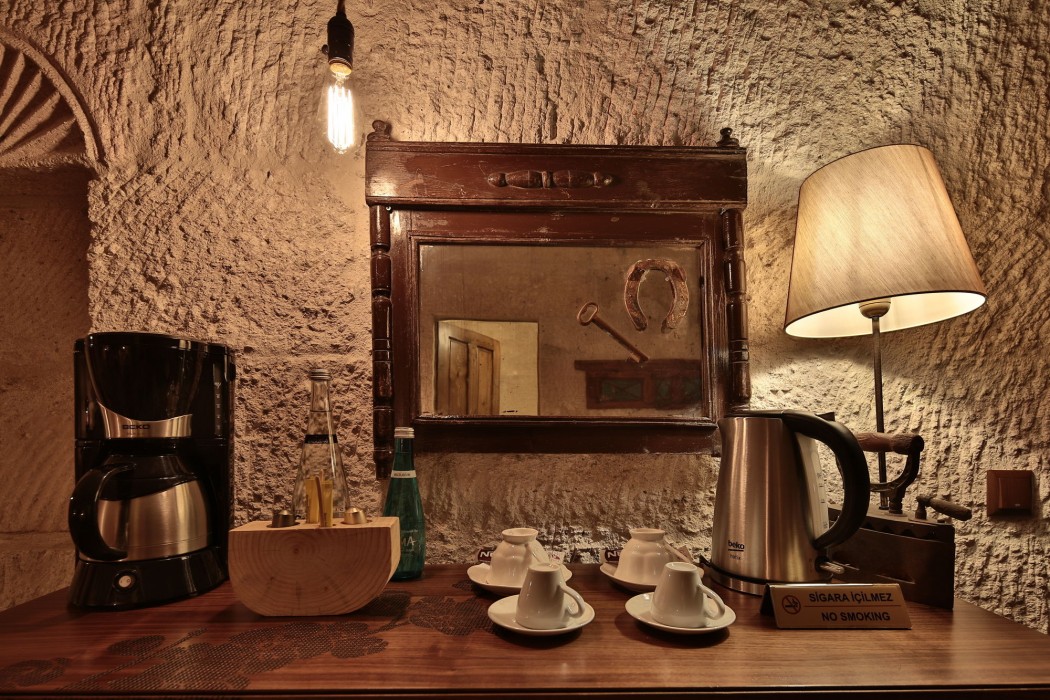 the owl cave hotel