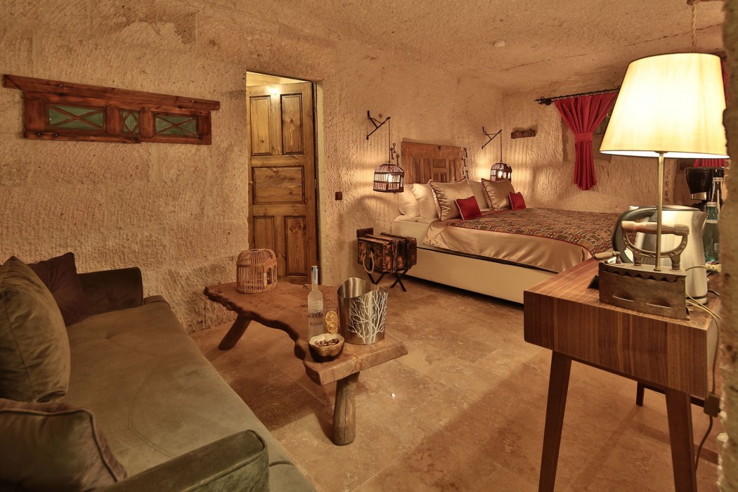the owl cave hotel