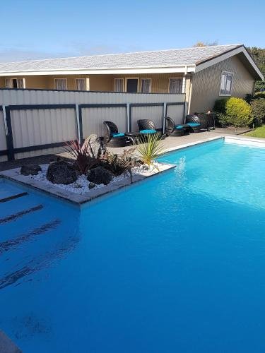gardner court motel