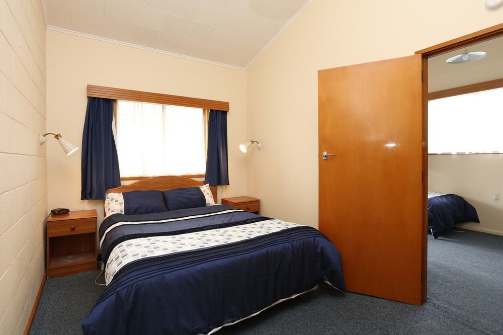 gardner court motel