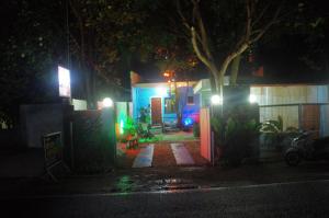 Pedz Cing Mango Lodge,Boljoon>>Alcoy,3 star