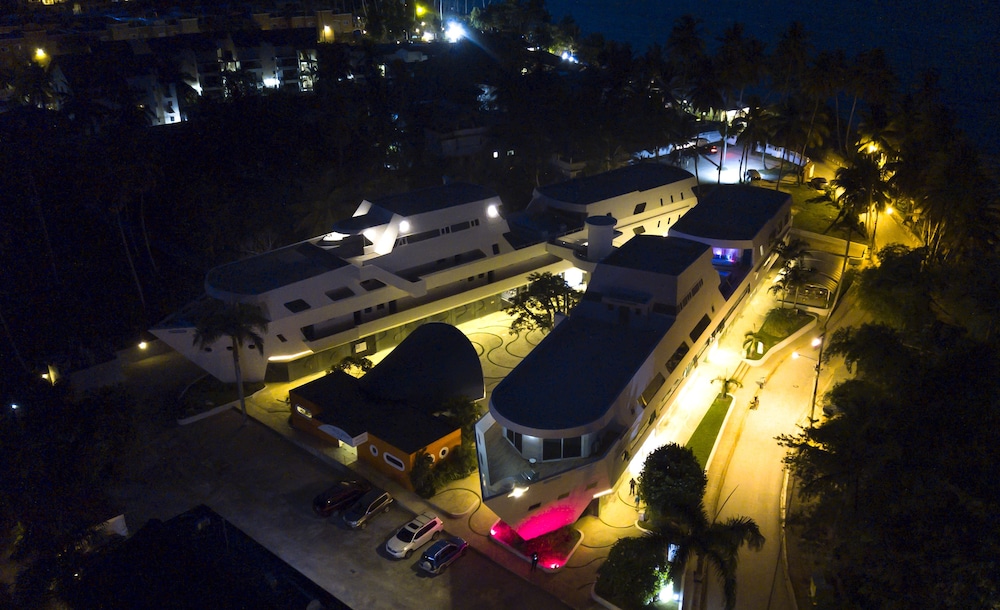 puerto plaza las terrenas